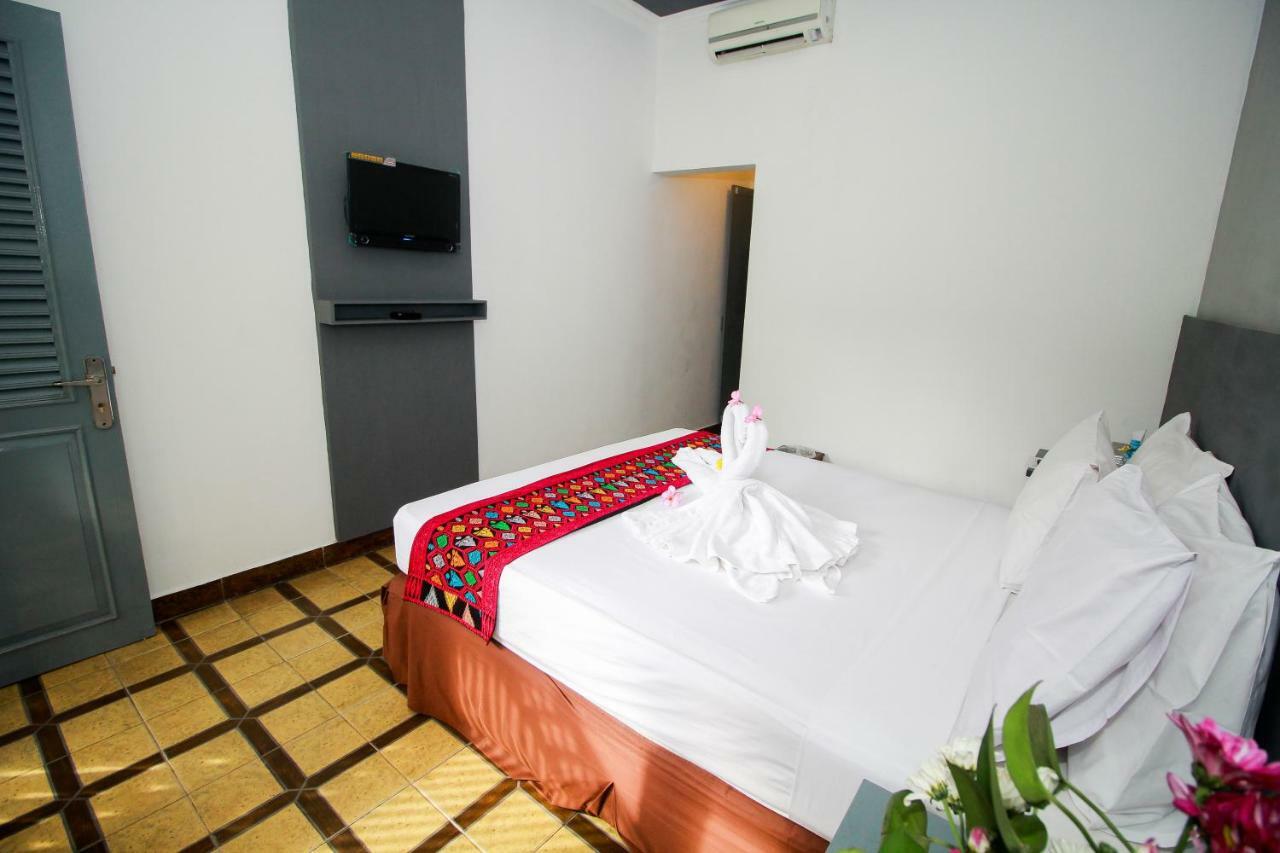 Sendok Hotel Mangsit Exterior photo